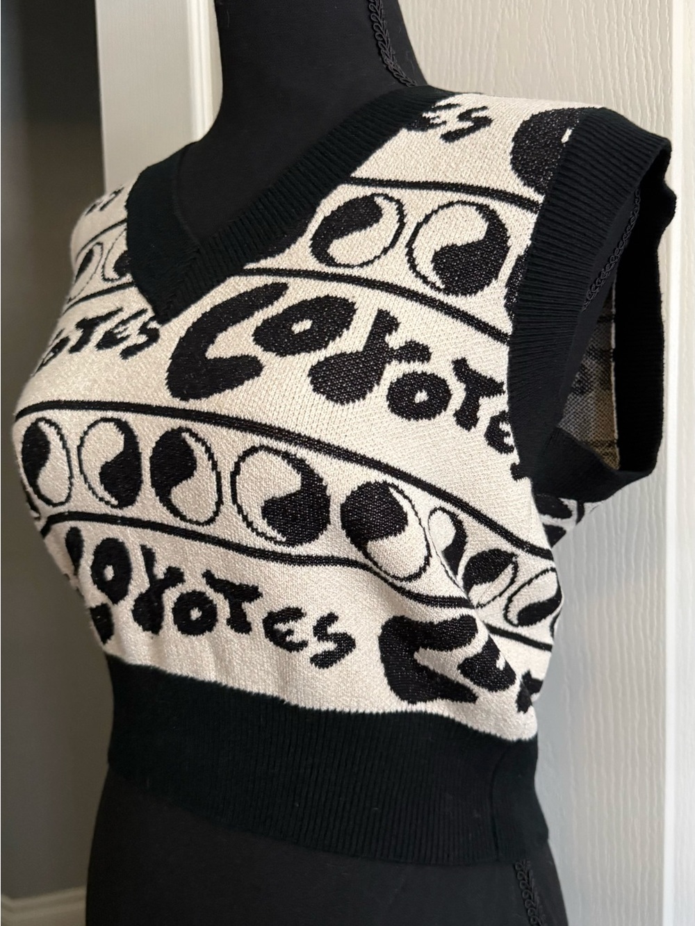 Black & Cream Patterned V-Neck Sweater Vest